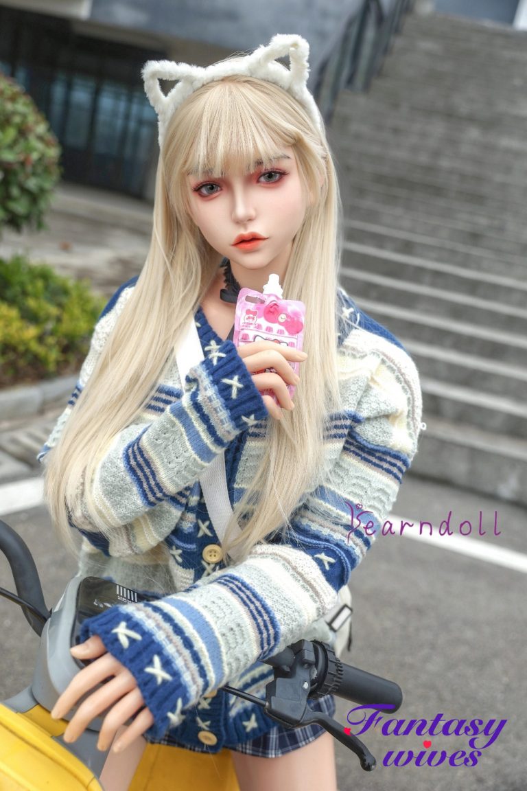 Yearndoll-Y235-158cm-silicone-lovedoll-with-skin-texture-4